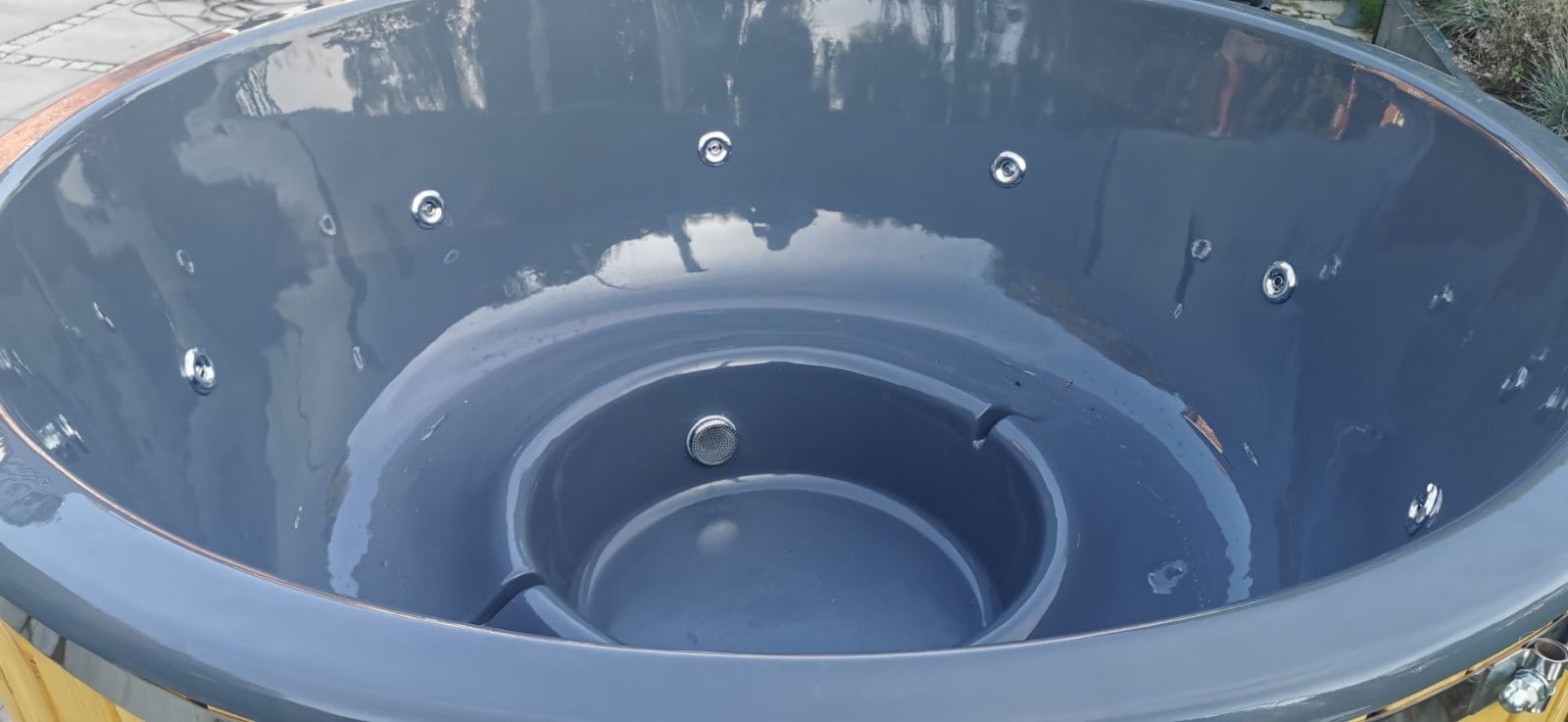 HOT TUB 1.8m (external stove) 6